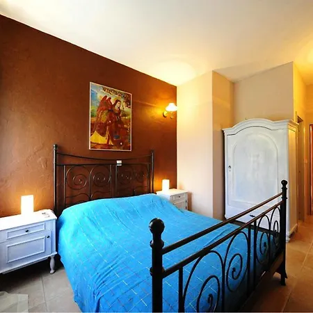 Hotel Skula 4*
