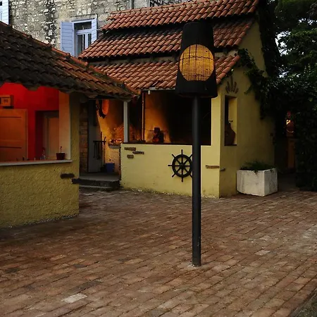 Hotel Skula 4*